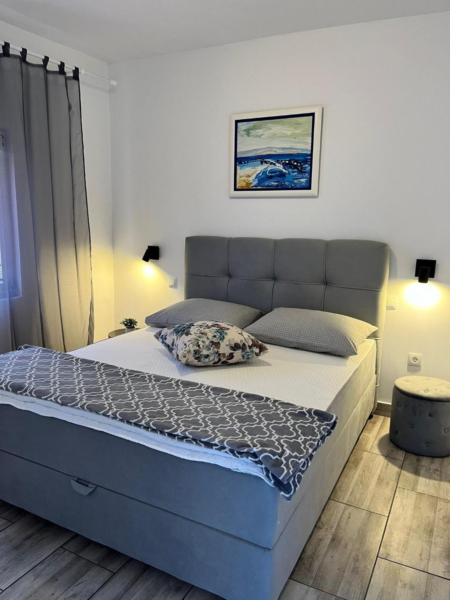Apartments By The Sea Potocnica, Pag - 222 ノヴァリャ エクステリア 写真
