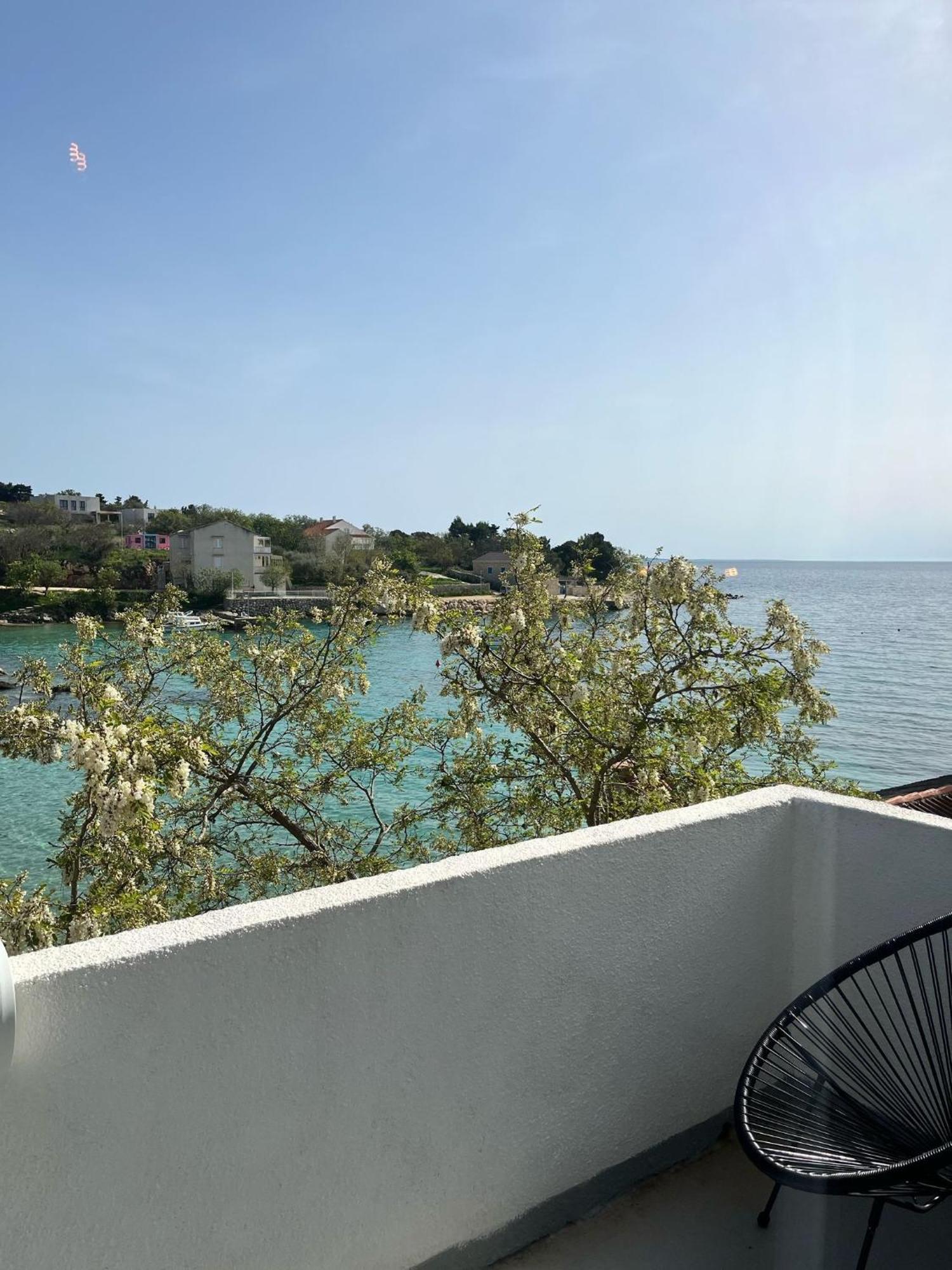 Apartments By The Sea Potocnica, Pag - 222 ノヴァリャ エクステリア 写真